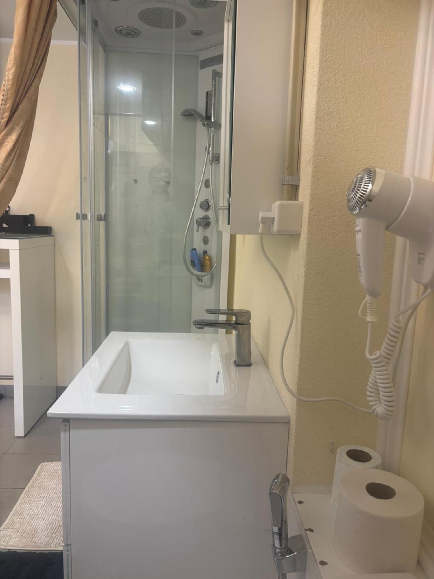Small Apartments In Lamone Экстерьер фото